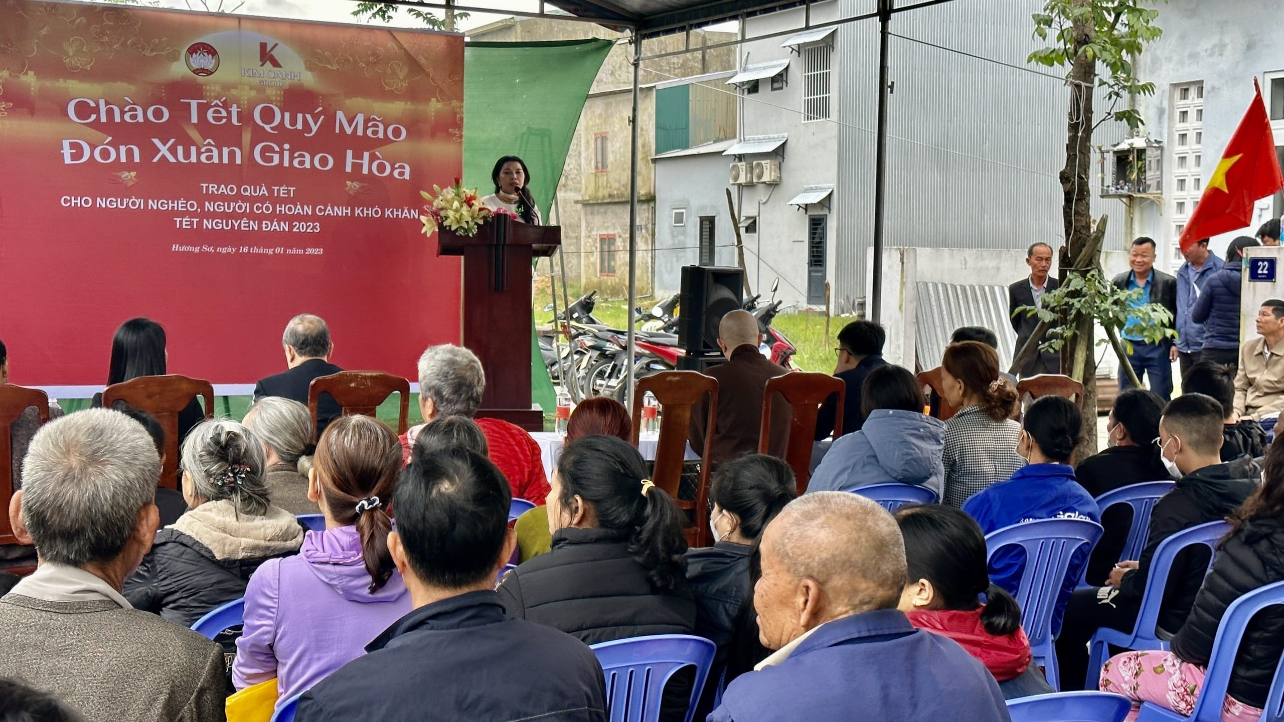 Bà Kim Oanh chia sẻ tại phường Hương Sơ, TP. Huế sáng nay